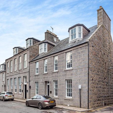 Spire View Villa Aberdeen Bagian luar foto