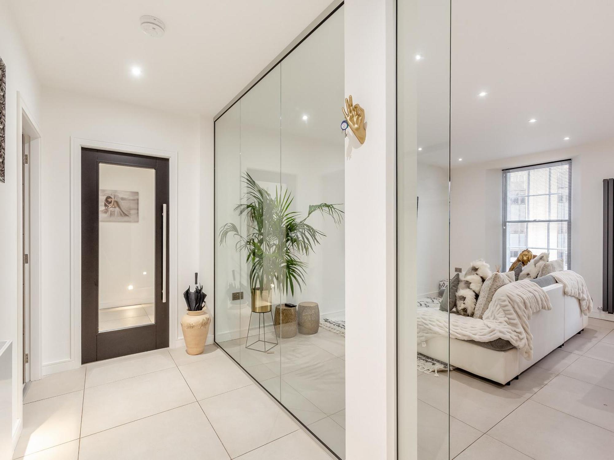 Spire View Villa Aberdeen Bagian luar foto